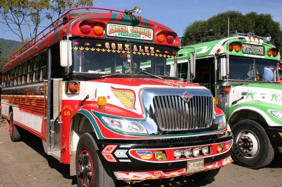 Los autobuses coloridos de Guatemala