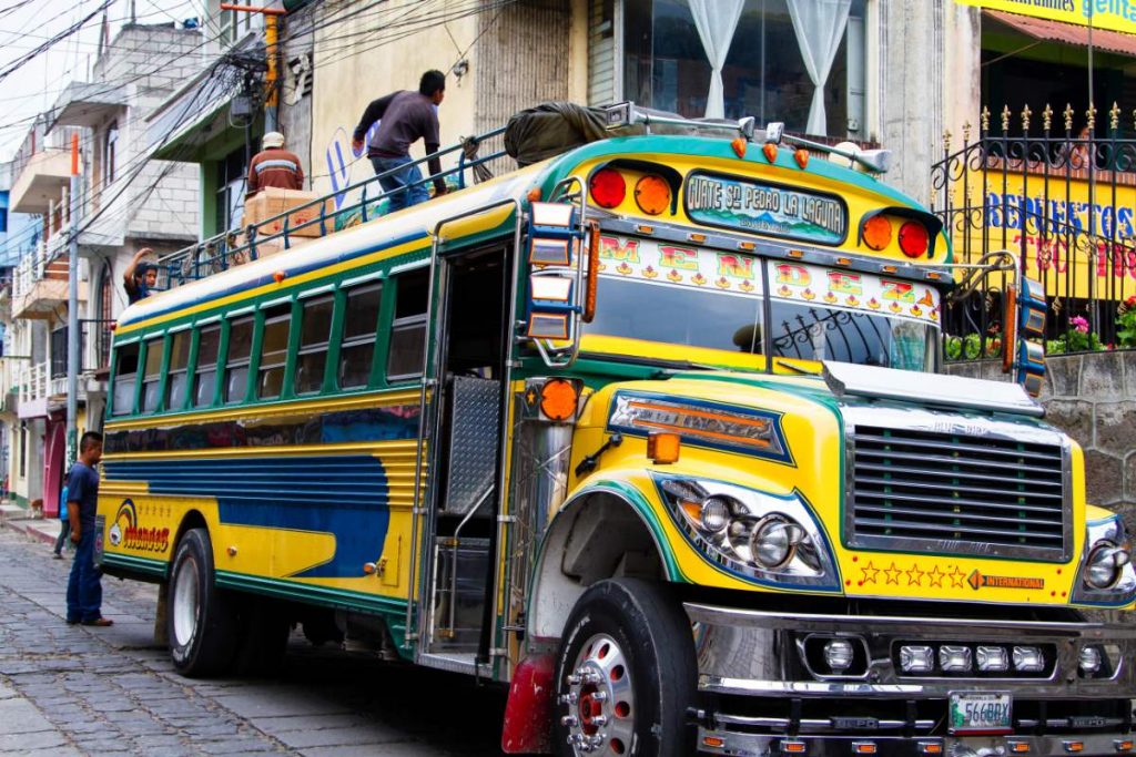 chicken bus guatemala Transport Service9 1024x683 1 - Diario de una extranjera en Guatemala